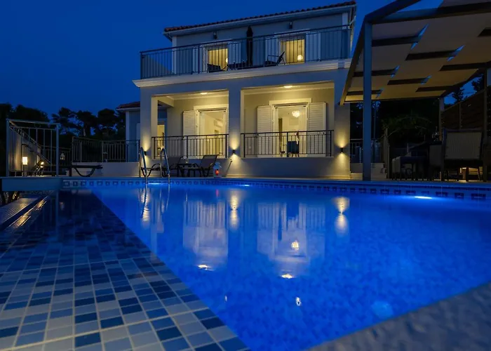 Villa Ektama