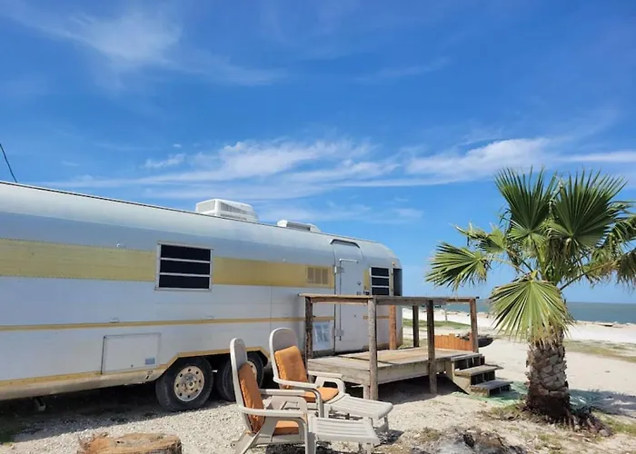 Maggie At The Beach - 1973 Vintage Rv