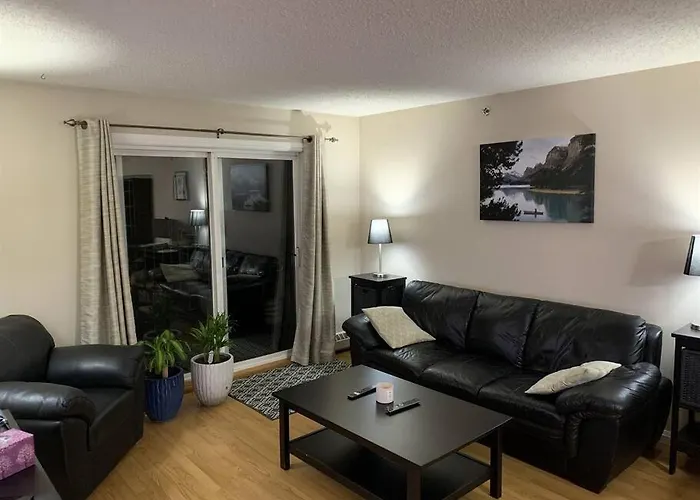 Chris Cozy Condo Cw #205 Edmonton