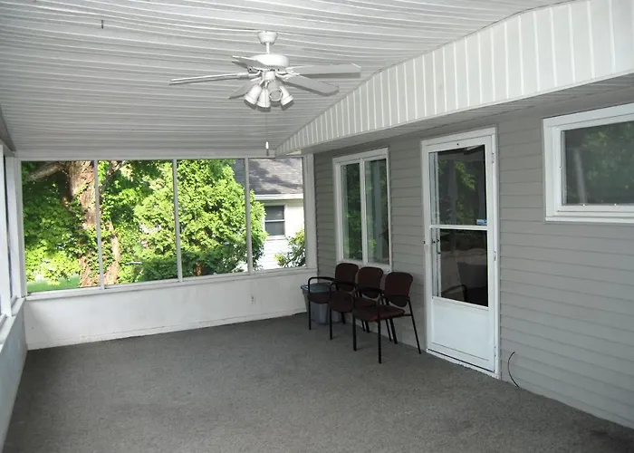 Hoosier Inn- Indiana University