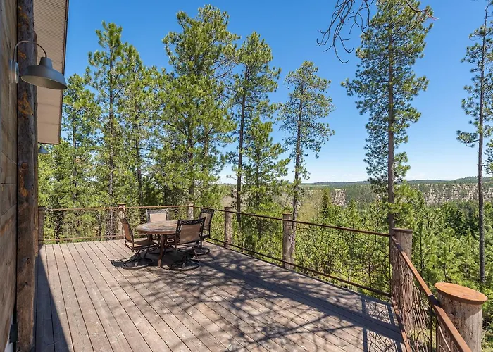 Gold Nugget Lodge Near Deadwood On 5 Wooded Acres!