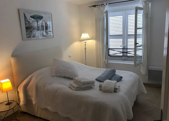 Charmantes Haus Im Golf Club Saint Tropez