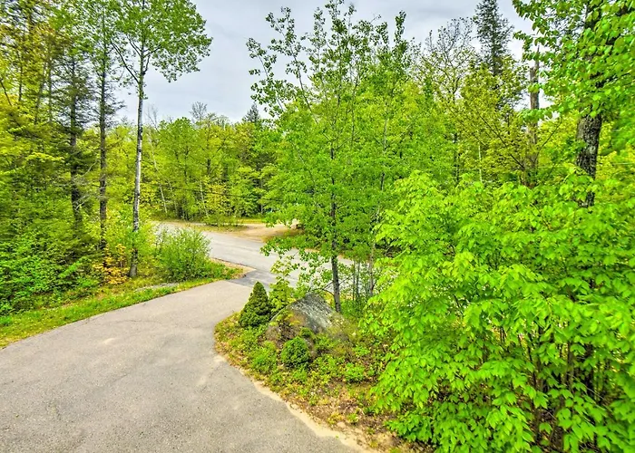 4 Mi To Ski Slopes: Family-Friendly Bartlett Home!