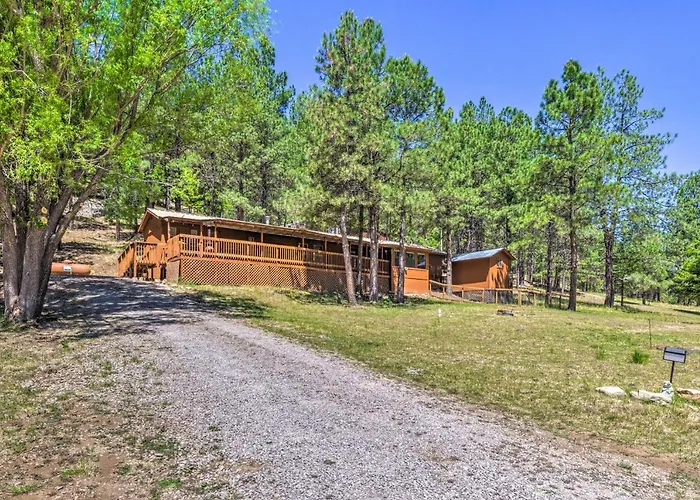 Quiet Cloudcroft Cabin W/ Porch + Gas Grill!