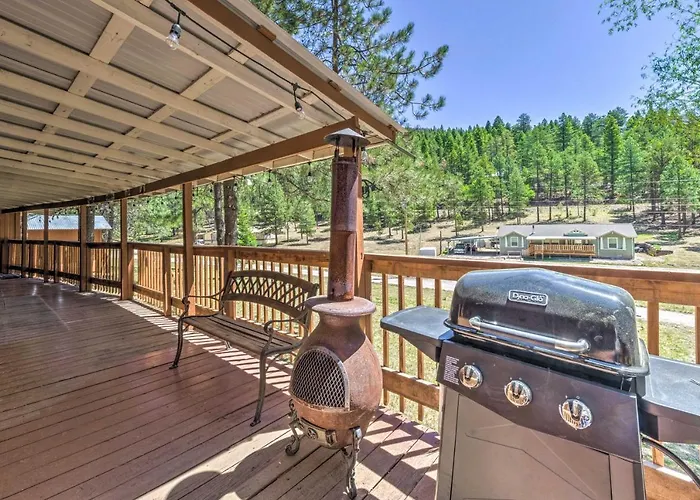 Quiet Cloudcroft Cabin W/ Porch + Gas Grill!