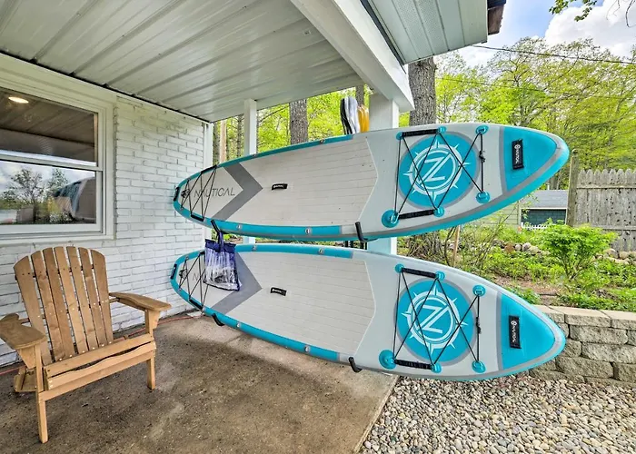 'Northern Nights Beachfront Cottage' In Kalkaska