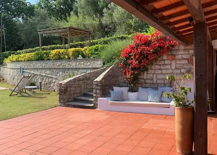 Villa Pera