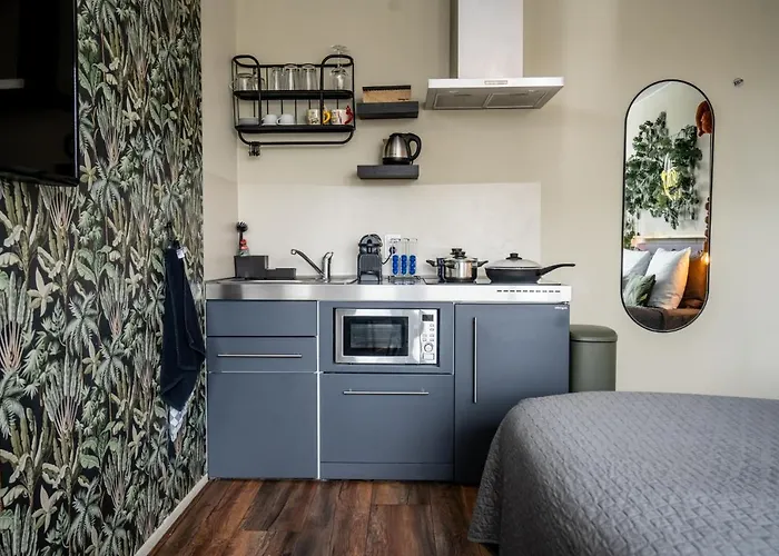 The Jungle - Duo Studio With Kingsize Terrace
