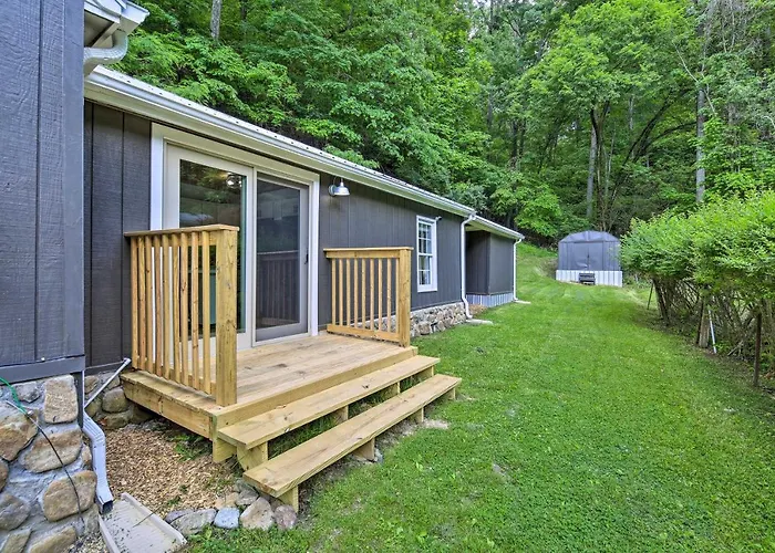 Updated Bristol Retreat ~ 2 Miles To Downtown!