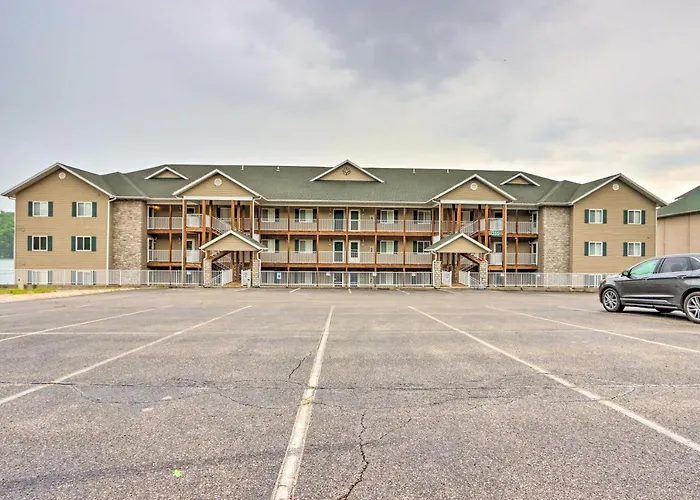 Unwind Poolside! Waterfront Ozarks Condo