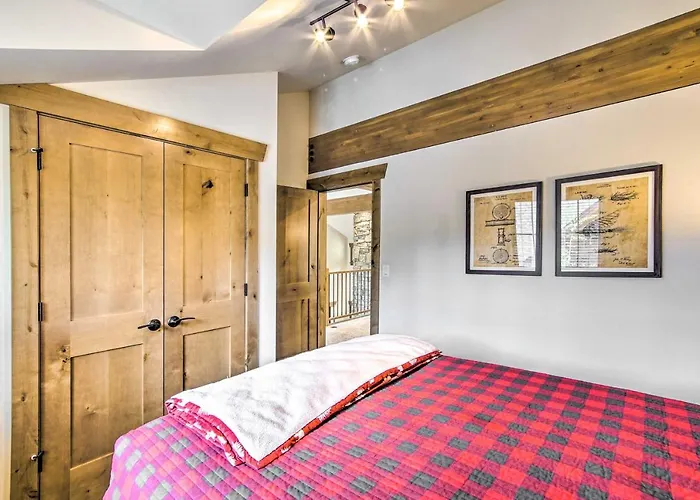 Pool Access: Cle Elum Mtn-View Cabin W/ Game Room