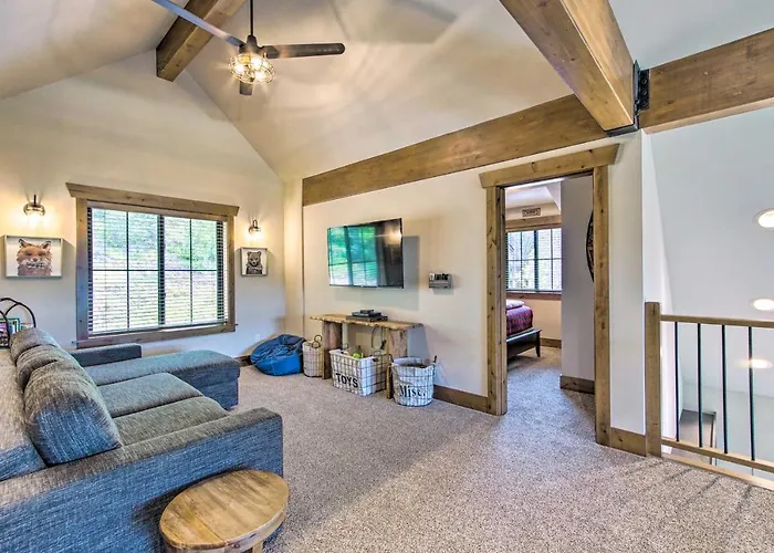 Pool Access: Cle Elum Mtn-View Cabin W/ Game Room