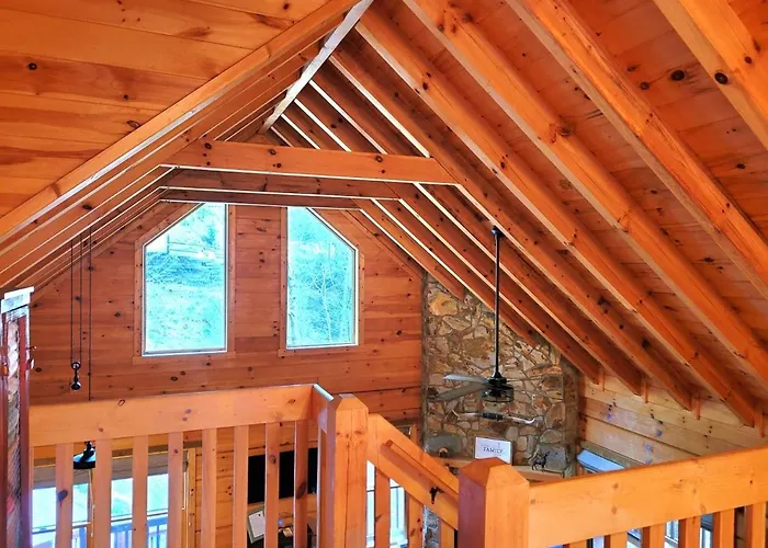 Luxury Cabin With Waterview And Privacy, Hiking