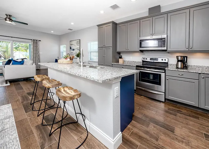 Livin' Largo - Beautiful 3Br Home With Heated Pool