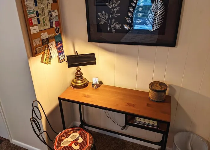 The Estate Loft In Downtown Milford