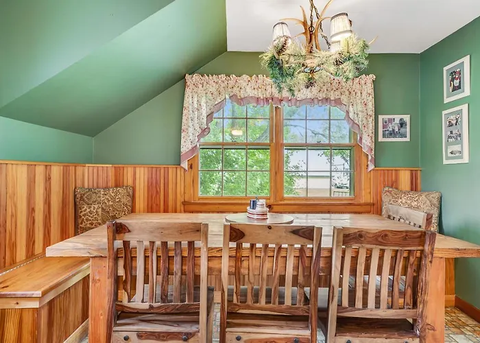 Roxbury Retreat