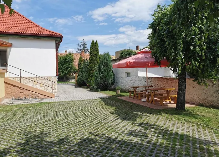 Glazer Szallas