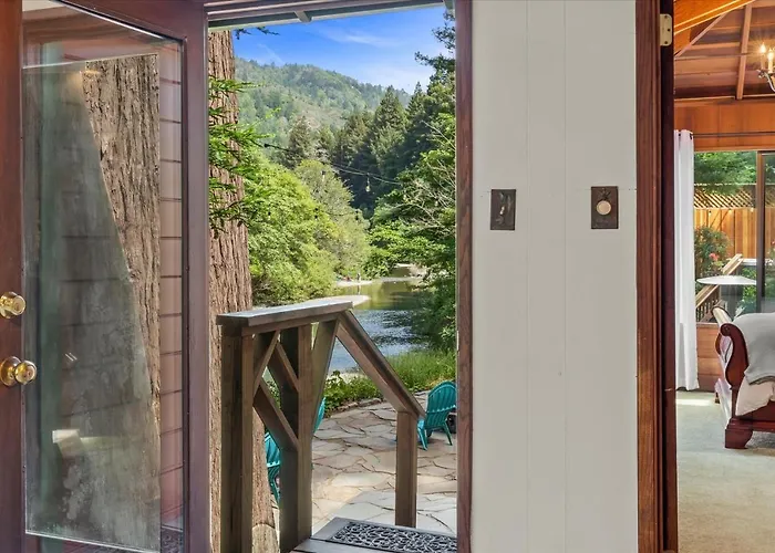 Cozy Creek Cabin - On Austin Creek Hot Tub - Dog Friendly - Bbq Grill - Fast Wifi