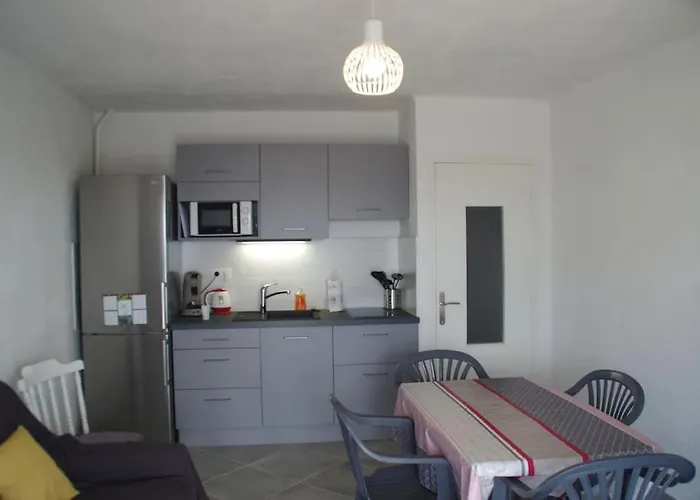 Superbe Appartement Avec Vue Sur Le Port Et Plage