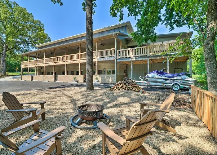 < 1 Mi To Marina: Beautiful Bull Shoals Retreat