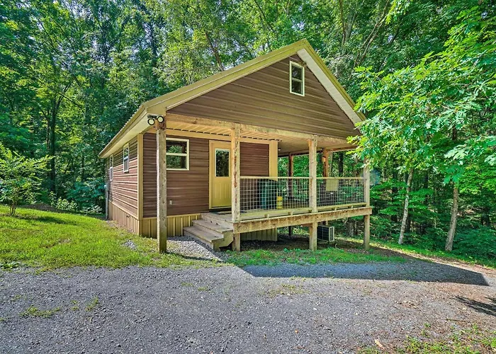 Peaceful Decatur Cabin W/ Grill & Fire Pit!