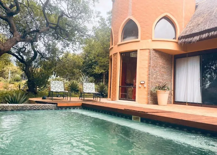 Hippomoon Lodge Game Reserve