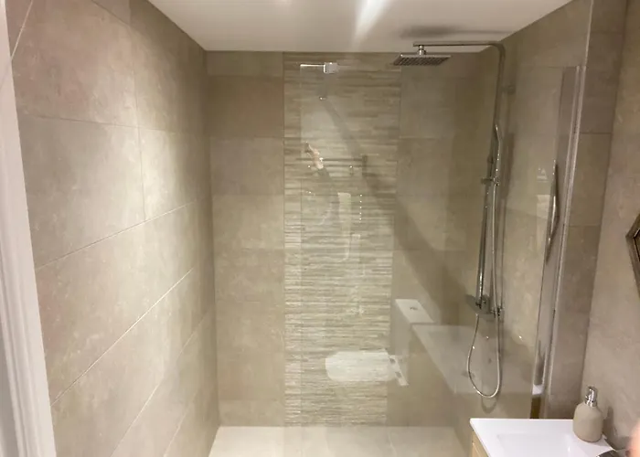 Newly Refurbished Entire Apartment - South Gosforth, Newcastle