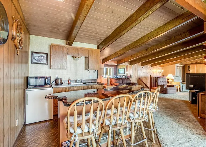 Stone'S Beach House