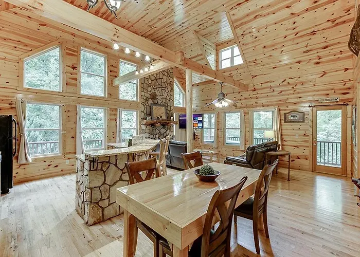 Private Luxury Cabin W Pool Table And Firepit