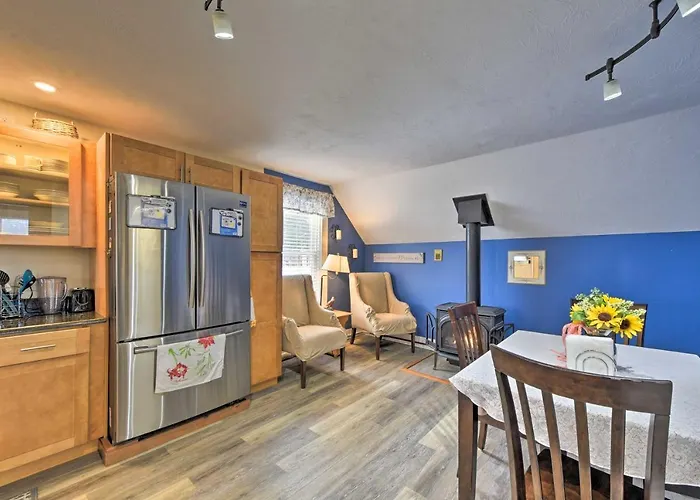 Cozy Getaway - 10 Miles To Mount Wachusett Skiing!