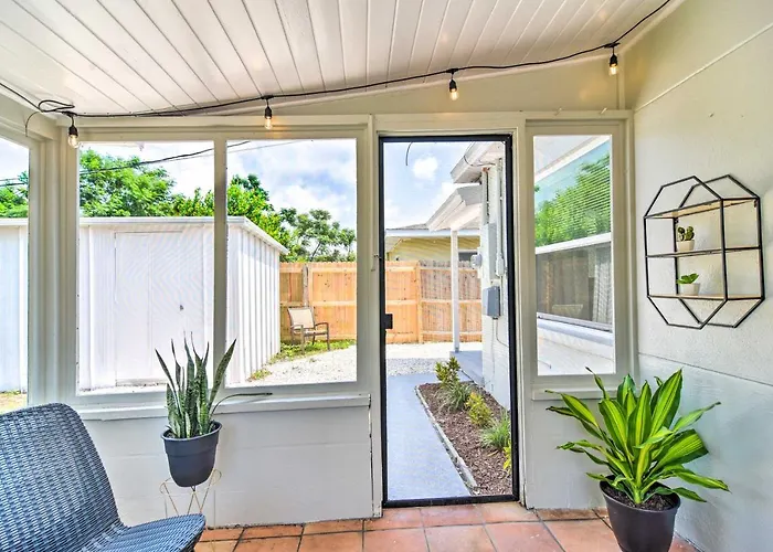 Family-Friendly Clearwater Home W/ Game Room!