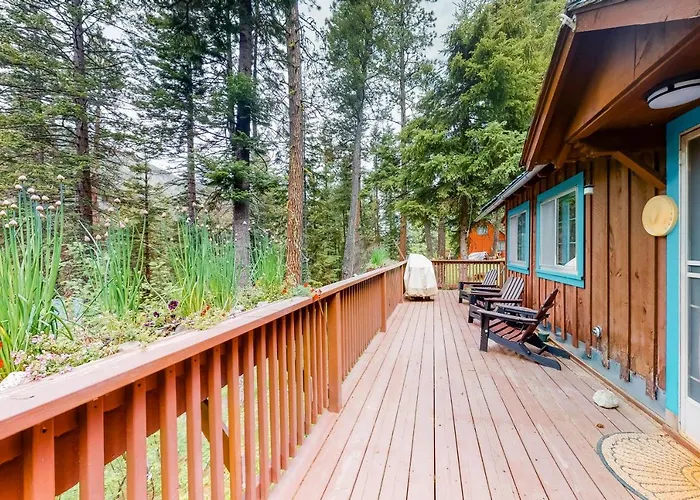 Knotty Pine Cabin