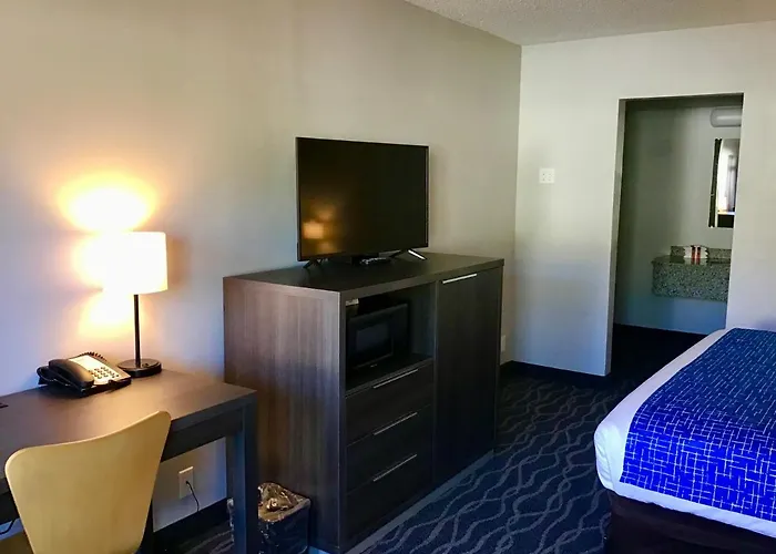 Travelodge Inn & Suites By Wyndham Missoula University Park