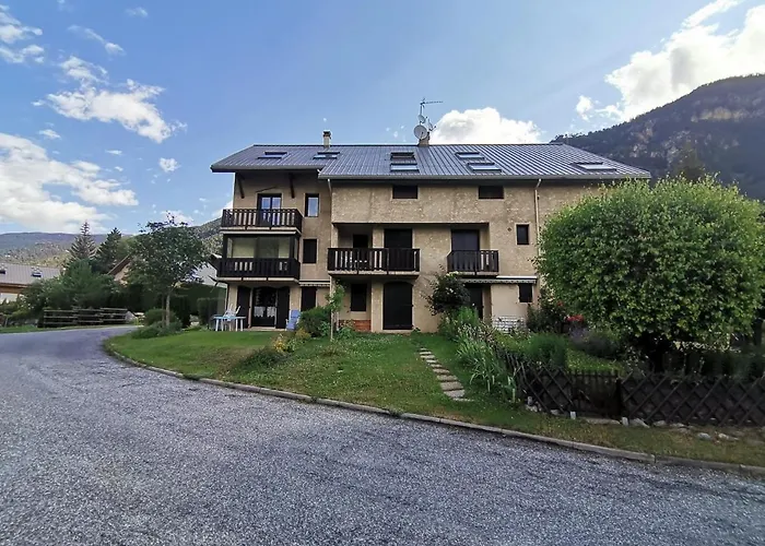 Appartement T3 60M2 A Briancon Dans Residence Calme Avec 7 Couchages