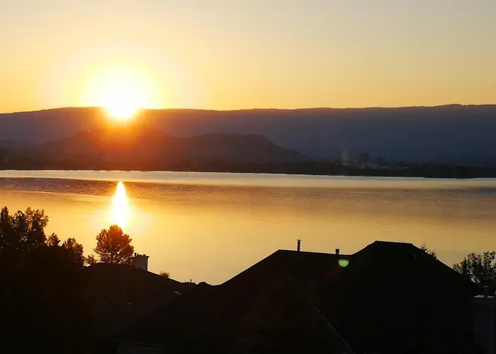 Casa Grande Lakeview House
