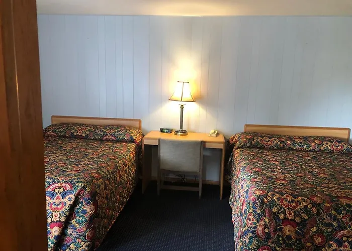 Parkway Motel