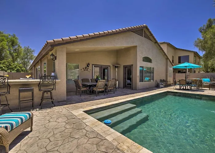 Chic Maricopa Getaway W/ Outdoor Oasis & Pool