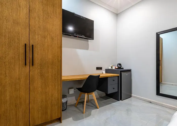 5Th On Preston Guest House