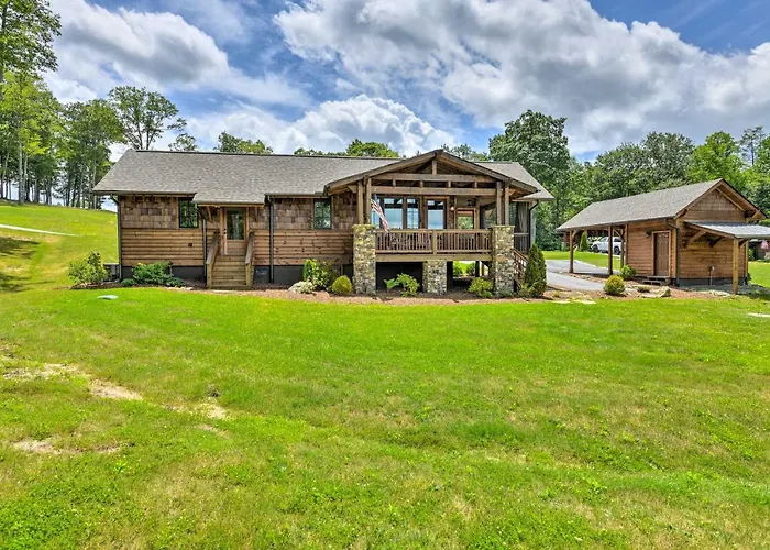 Hike, Ski & More! Pet-Friendly Home In Glenville