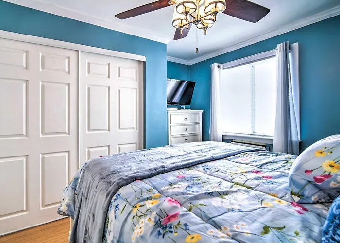 Beautiful Brigantine Condo - Walk To Beach!