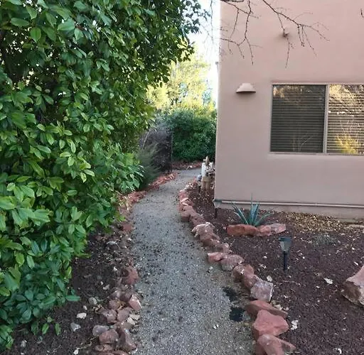 Mountain View 1 Bedroom Apartment, Unit B, Private Entrance