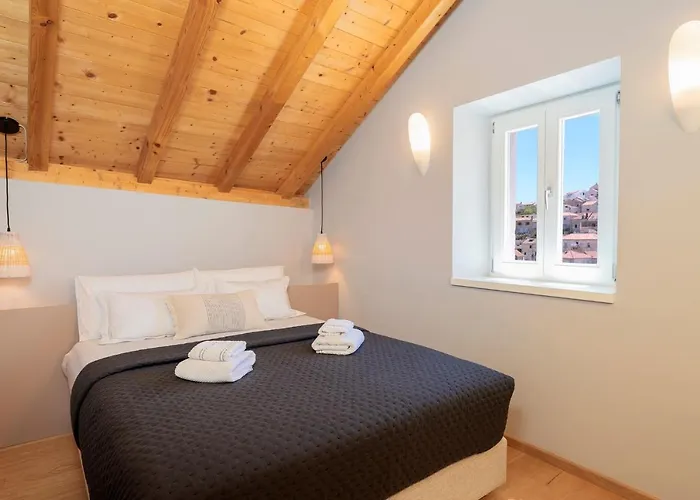Zani-Lux Zf Hvar