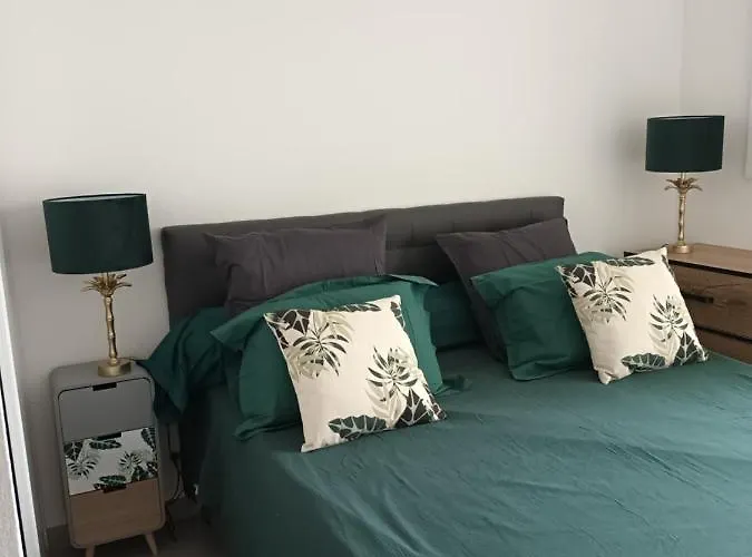 Superbe Appartement Et Parking Proche Du Centre Du Monde