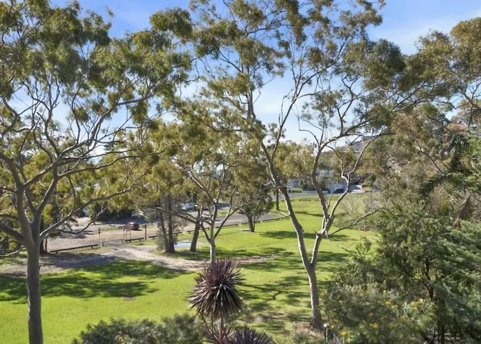 Edge Luxury Apartment - Close To Beach