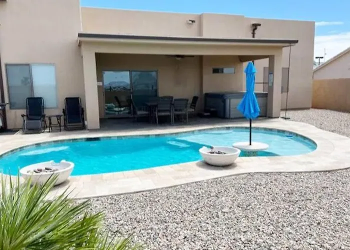 Havasu Retreat! Pool, Spa, Gym & View