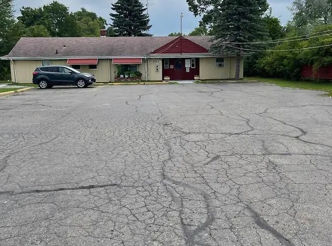 Budget Inn