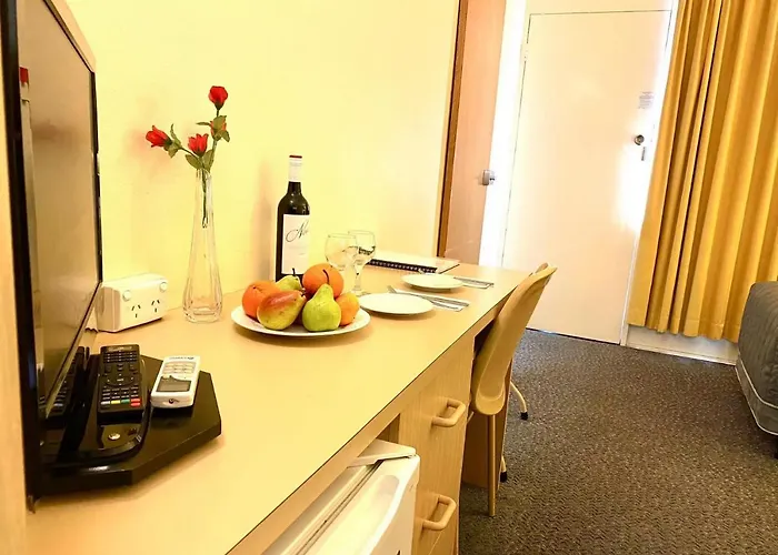 Gateway Motor Inn
