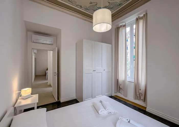 Appartamento In Villa Del '900