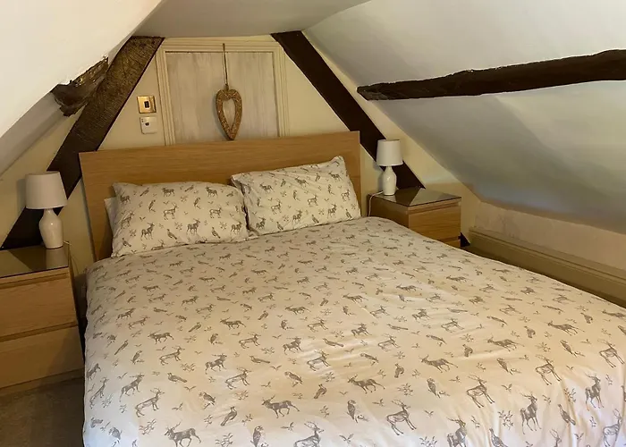 Thatch Cottage, East Boldre Nr Beaulieu And Lymington