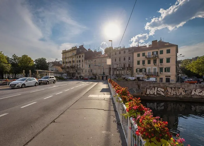 Bella Vita Apartments